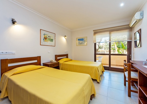 DOUBLE ROOM Hotel Balaia Mar en Praia Maria Luísa DOUBLE ROOM Hotel Balaia Mar en Praia Maria Luísa